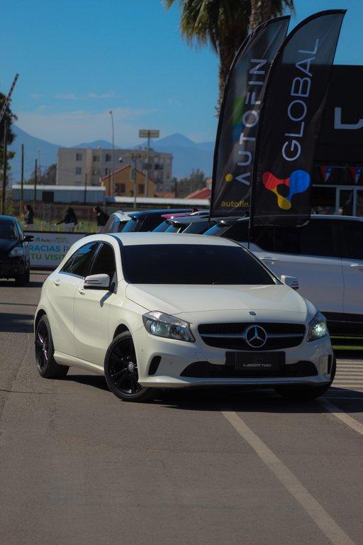 Mercedes-Benz A200